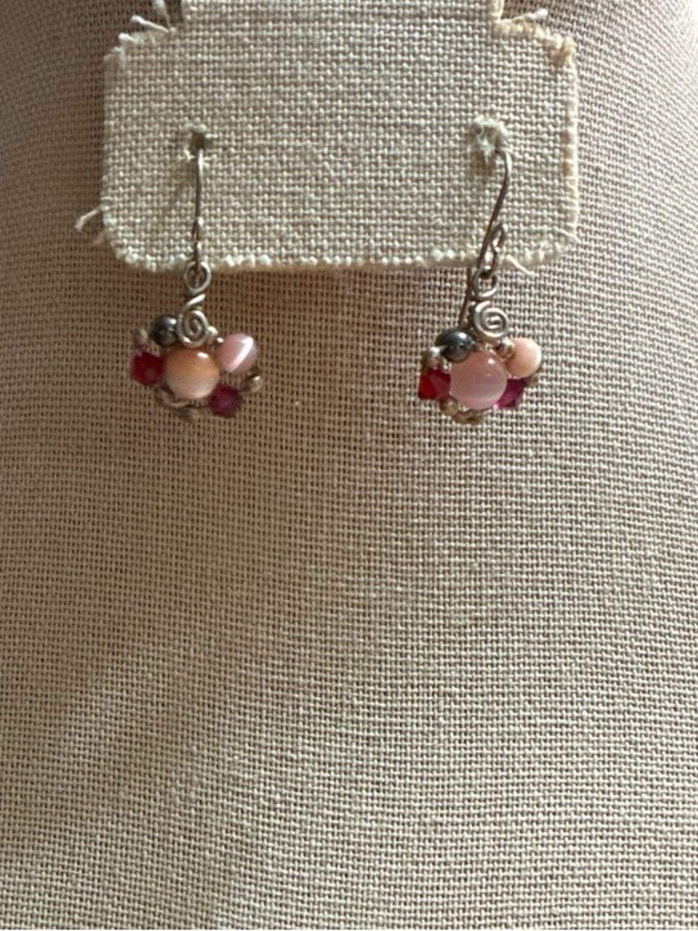 ✨ 3/$15 ✨ Handmade Pink & Red Bead Cluster Drop Earrings With Scroll Work